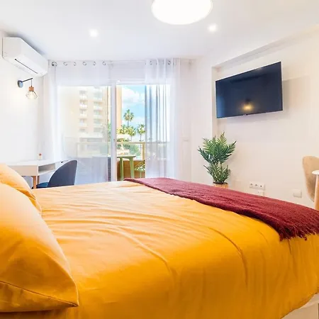 1st Line Beachfront With Direct Access To Appartamento