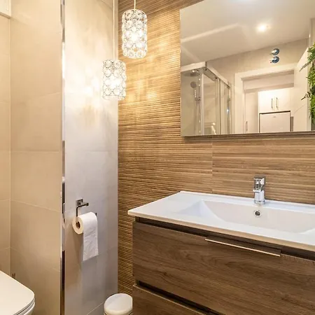 1st Line Beachfront With Direct Access To Apartment Benalmadena